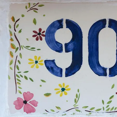 90 Seconds To The Dom wakacyjny