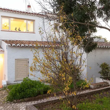 90 Seconds To The Dom wakacyjny